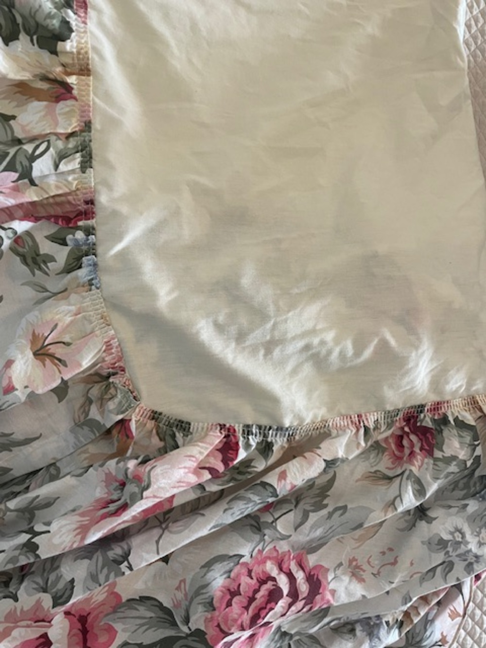 Vintage Croscill Home Fashions Twin Sized Floral Bed Skirt